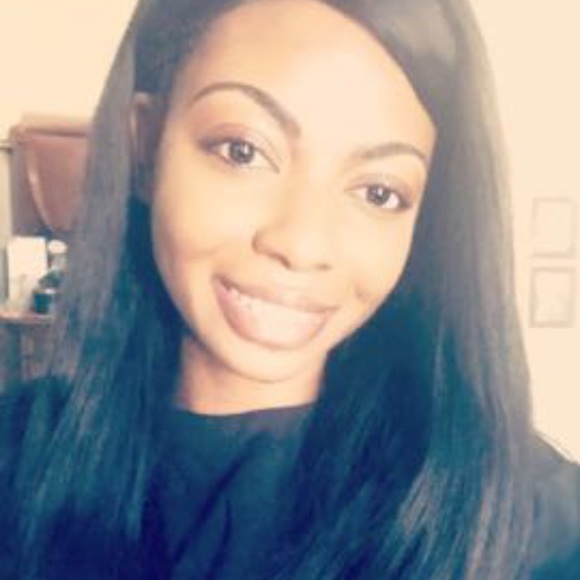 Meet your Posher, Adwoa - Picture 1 of 1